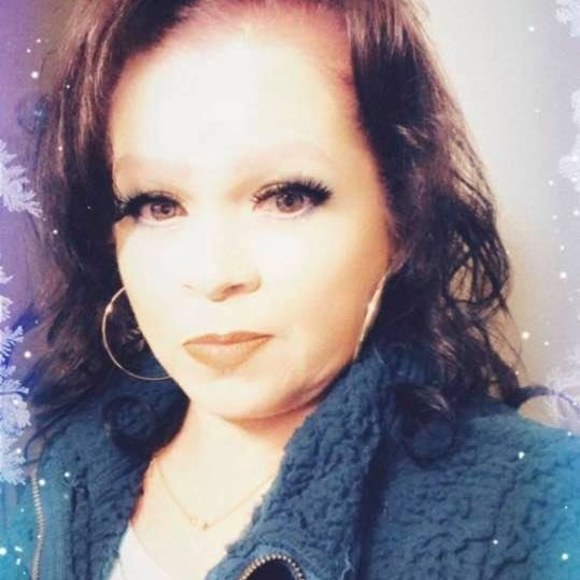 Poshmark profile picture for @bakersfield